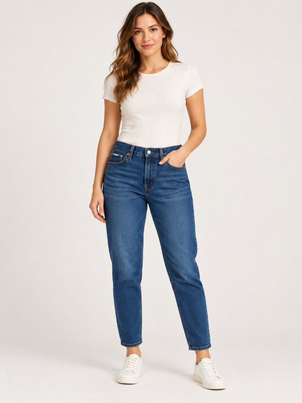 Levi's Women's Boyfriend Jeans Size 31 Dark Wash Tapered Denim